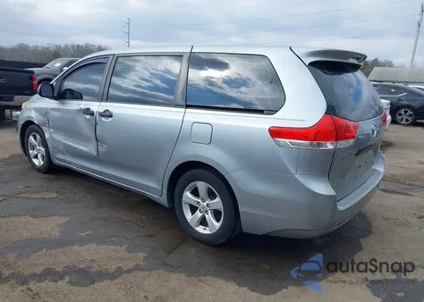 2014 Toyota Sienna L V6 7 Passenger z USA, uszkodzony, nr VIN 5TDZK3DC4ES443621